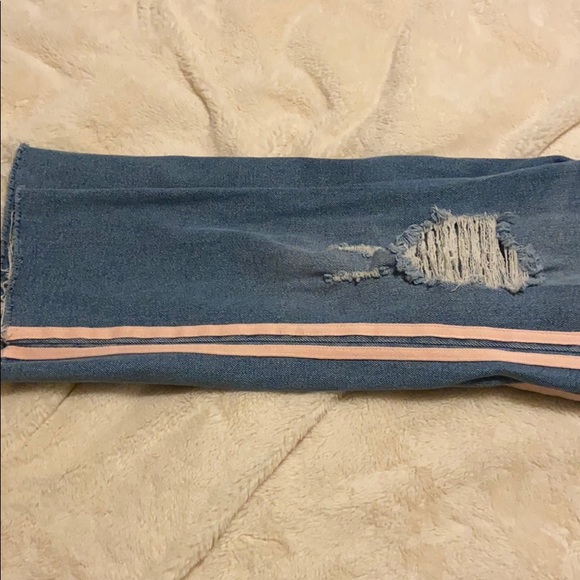 Cute detailed pants from target - Picture 2 of 4